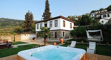 Güllü Konakları, the favourite of the world's best tourism village Şirince, promises a holiday where you will feel special